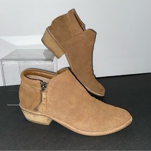 Steve Madden Tobii Booties ladies 7.5 Tan Light brown Suede zip boots short